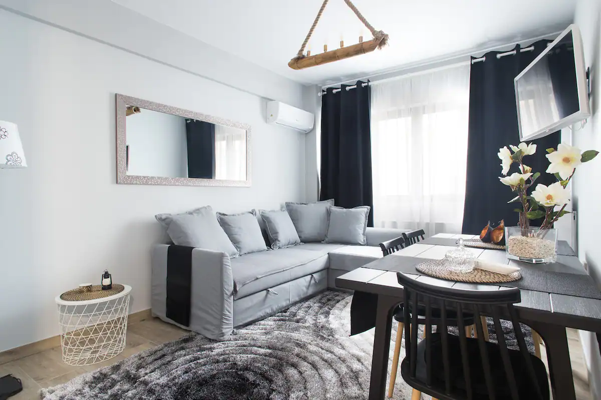 Unforgettable holidays two steps from Acropolis 3