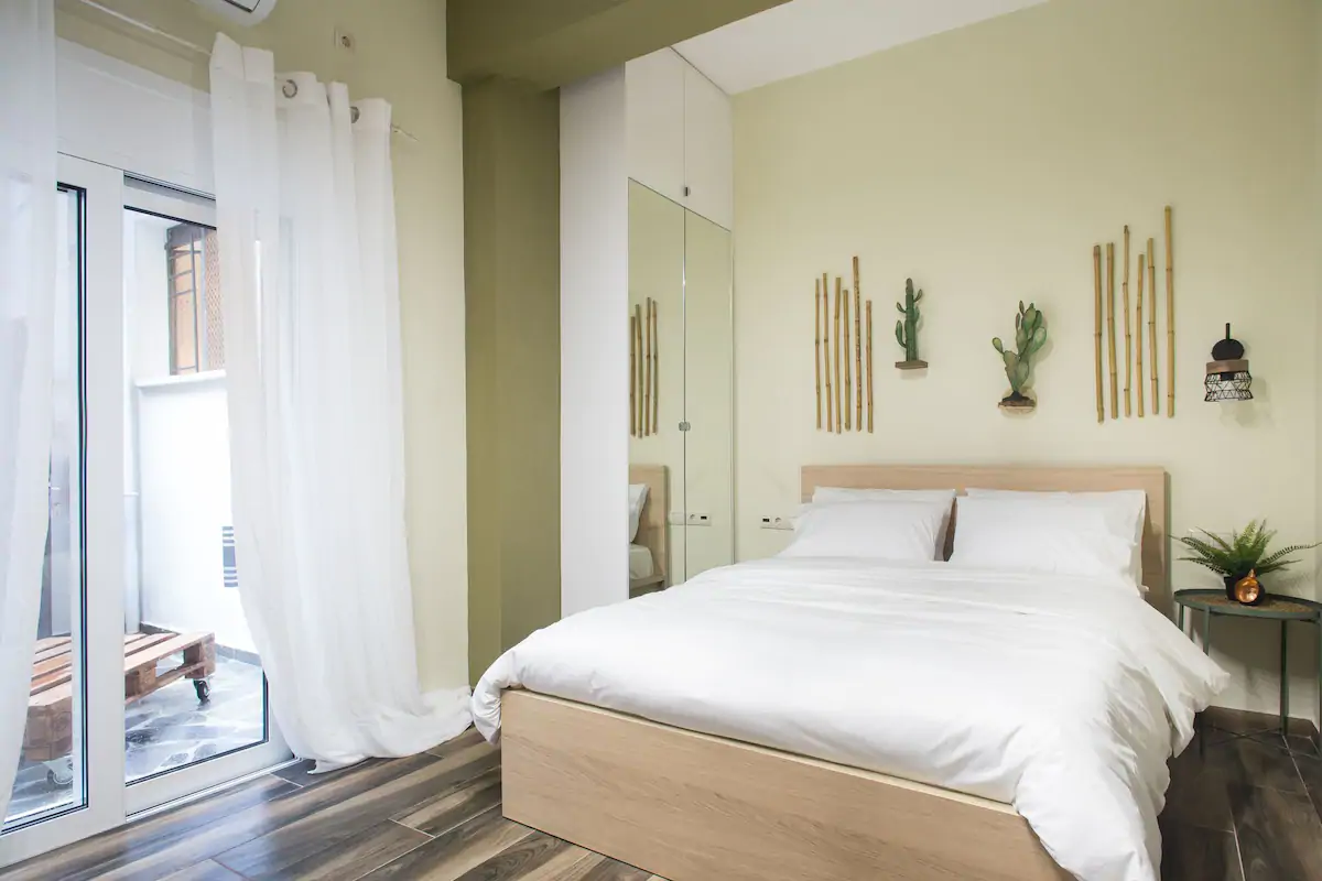 A comfortable small studio nearby Acropolis 2