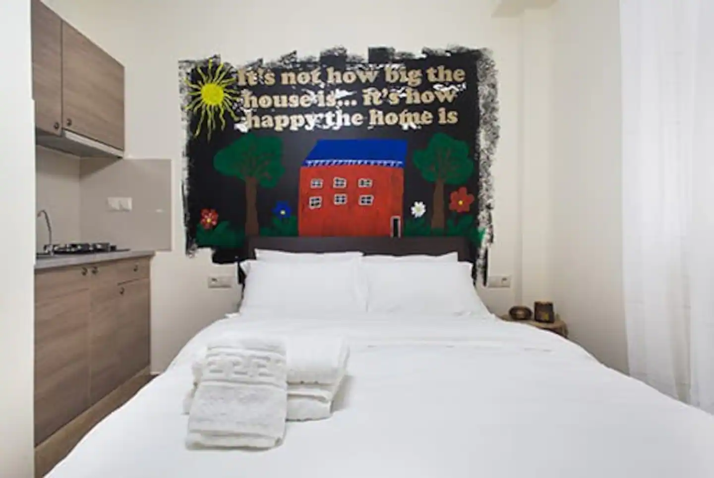 A comfortable small studio nearby Acropolis 203